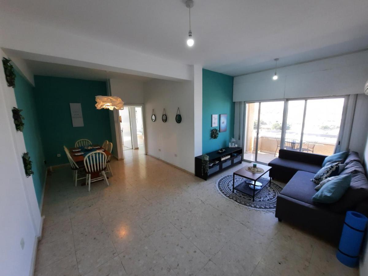 Sea-Esta Seaview Apartment, 200 Meters To The Beach Larnaca Bagian luar foto