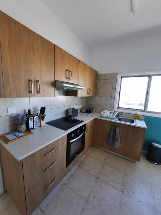 Sea-Esta Seaview Apartment, 200 Meters To The Beach Larnaca Bagian luar foto