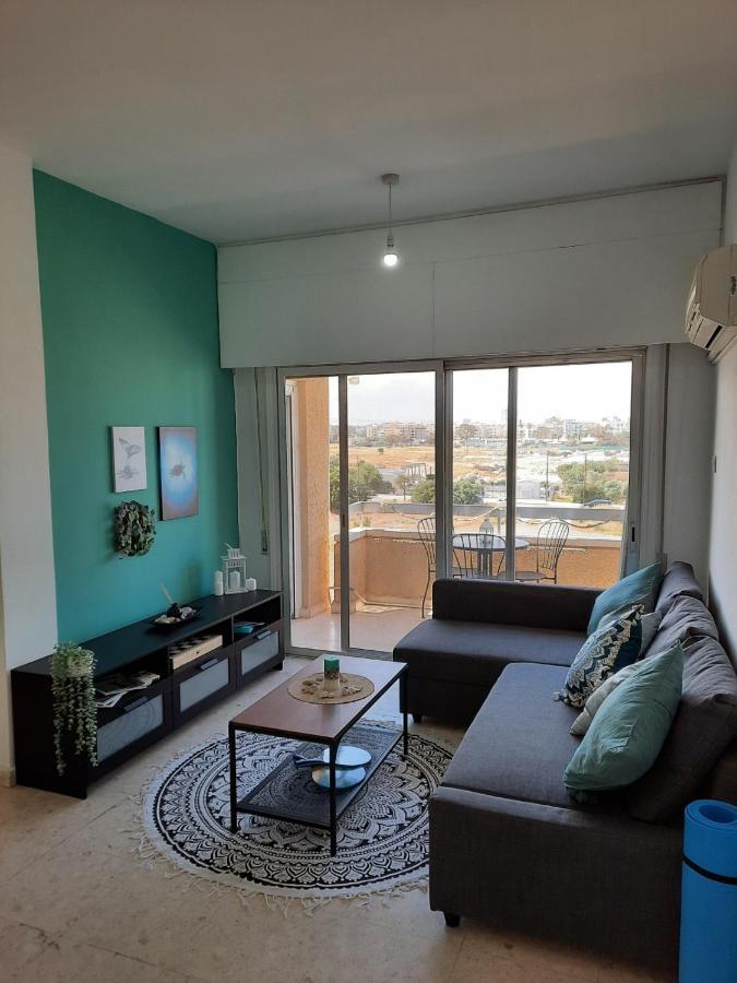 Sea-Esta Seaview Apartment, 200 Meters To The Beach Larnaca Bagian luar foto